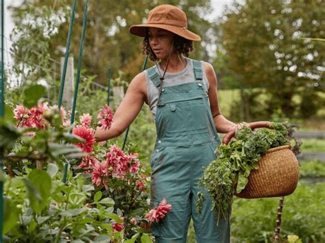 fake gardening clothes